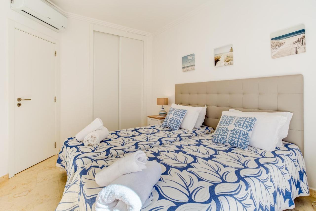 Casa Sunset - Beautiful Apartments In The Centre Of Alvor With Roof Terrace Exterior photo